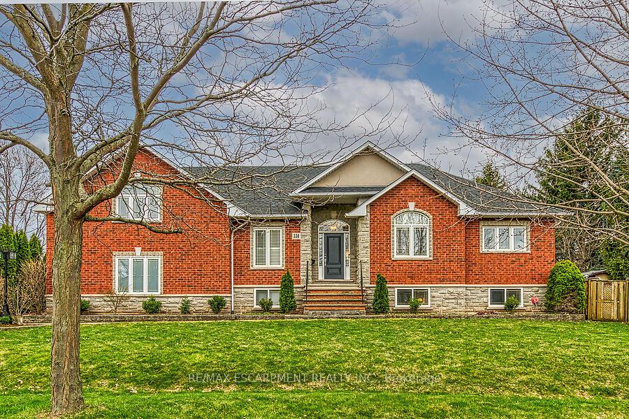 Photo 4 of 338 Central Avenue, Grimsby, Grimsby East — HOMEH