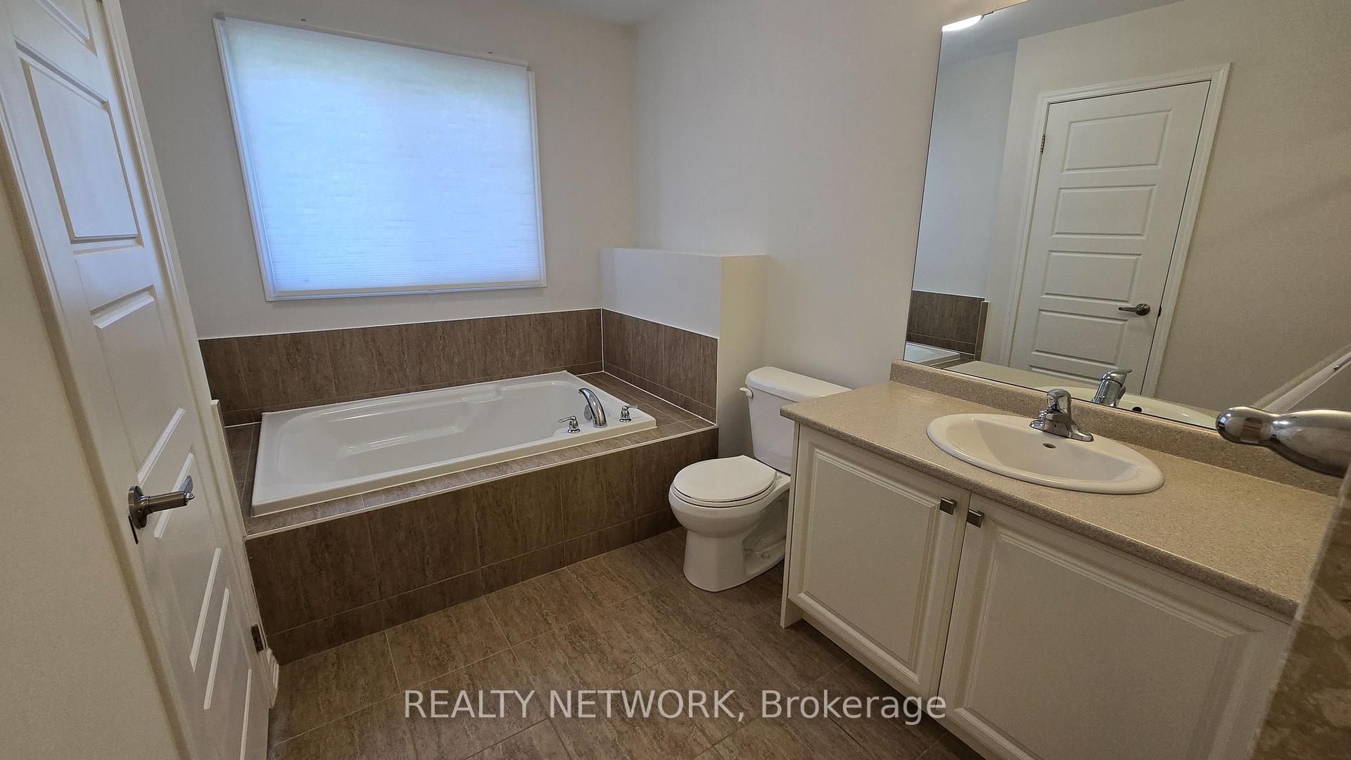 Photo 14 of 11 Armes Street, Hamilton, Binbrook — HOMEH