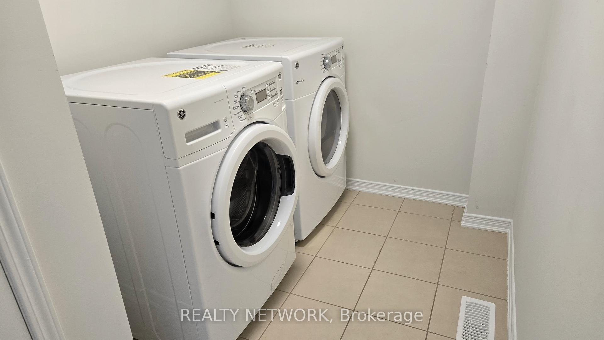 Photo 16 of 11 Armes Street, Hamilton, Binbrook — HOMEH