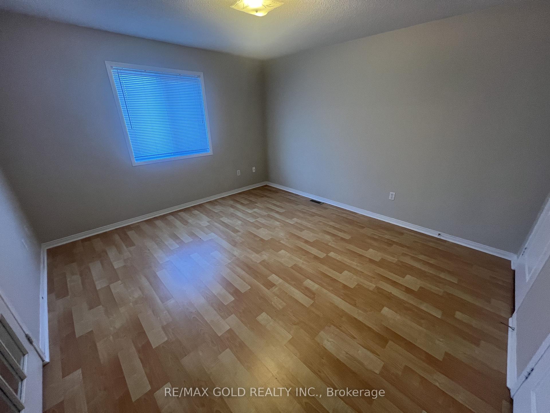 Photo 19 of Unit Upper, 32 Earlsbridge Boulevard, Brampton, Fletcher's Meadow — HOMEH
