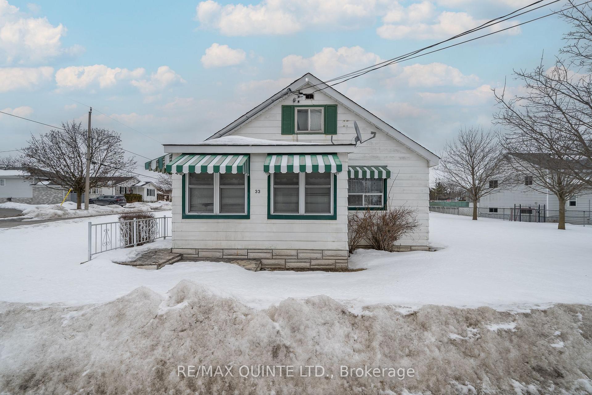 Photo 29 of 33 Centre Street, Belleville, Belleville Ward — HOMEH