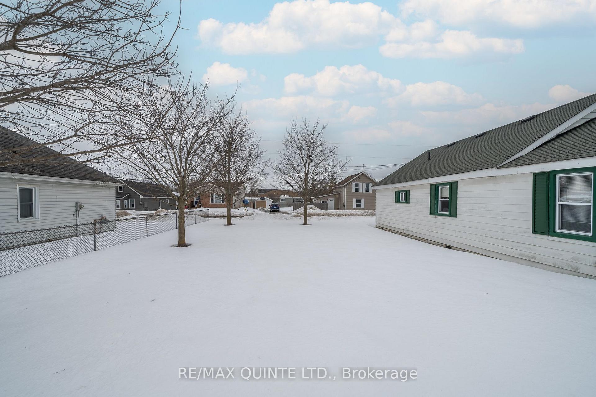 Photo 31 of 33 Centre Street, Belleville, Belleville Ward — HOMEH