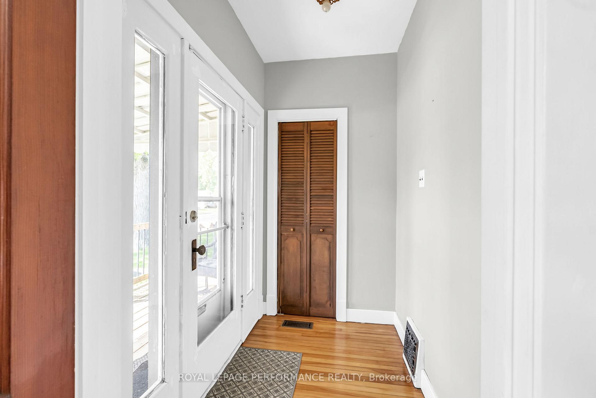 Photo 4 of 1009 2nd Street W, Cornwall — HOMEH