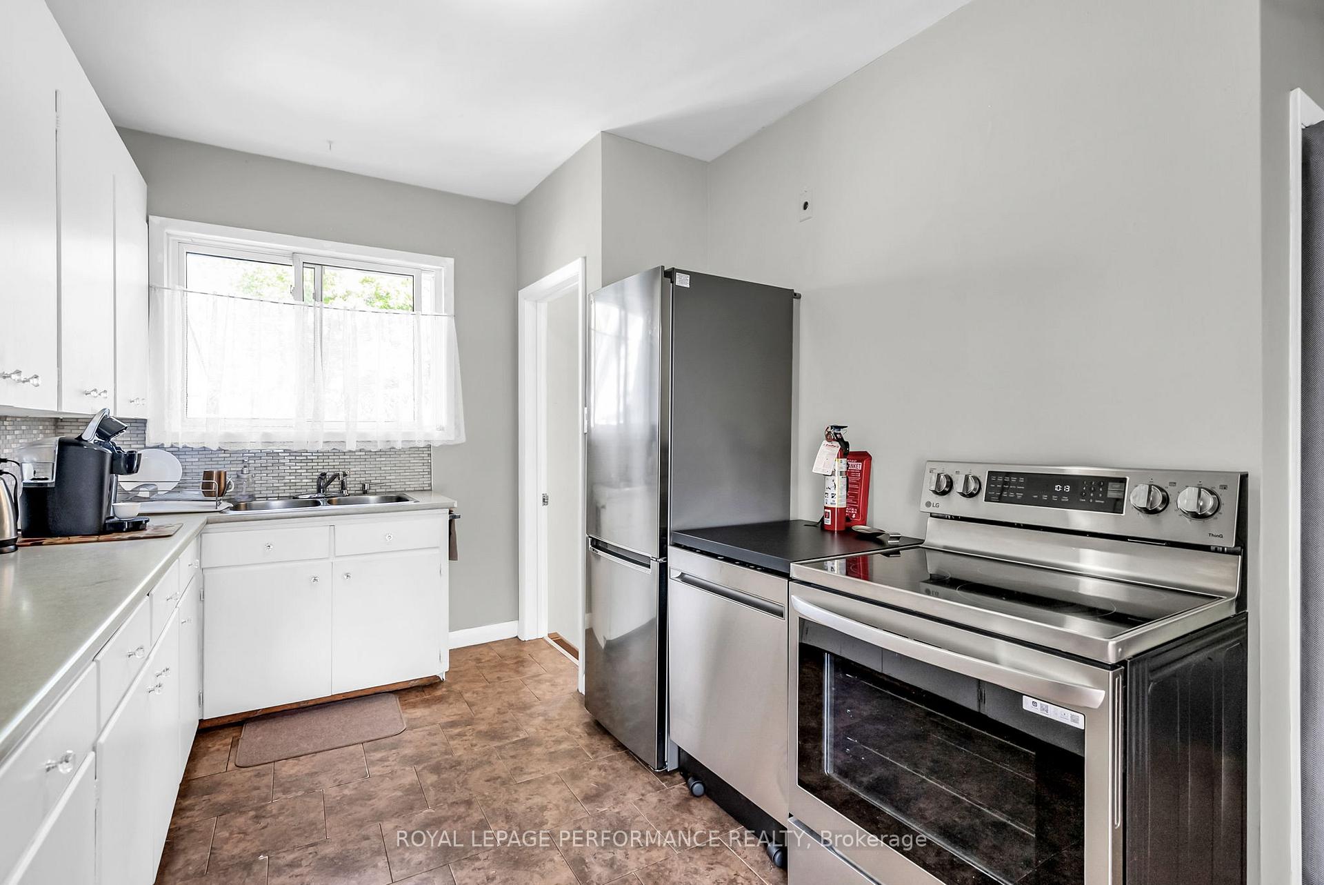 Photo 21 of 1009 2nd Street W, Cornwall — HOMEH