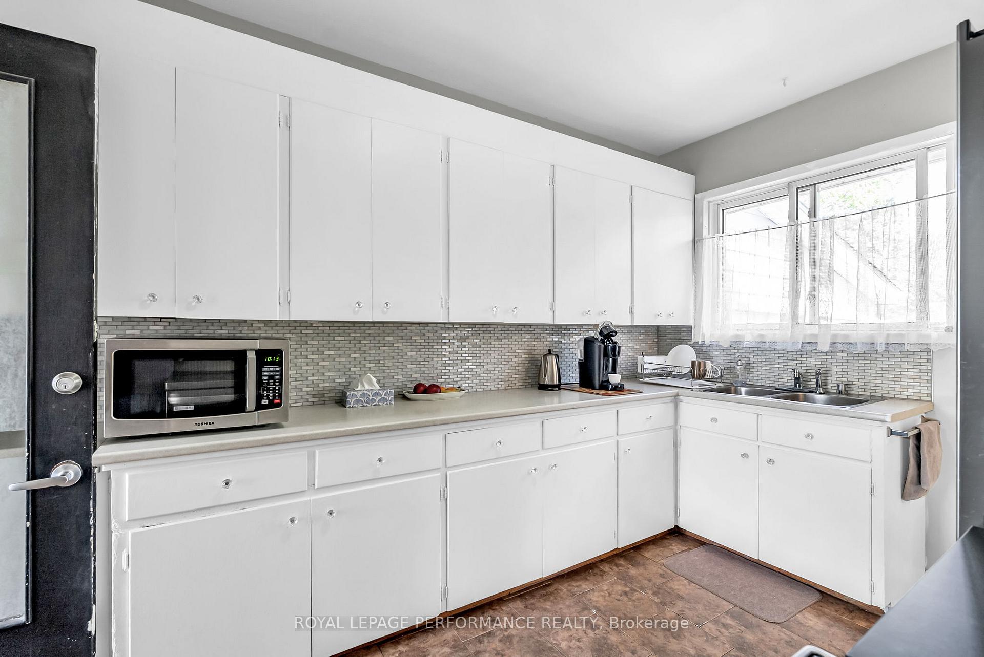 Photo 22 of 1009 2nd Street W, Cornwall — HOMEH