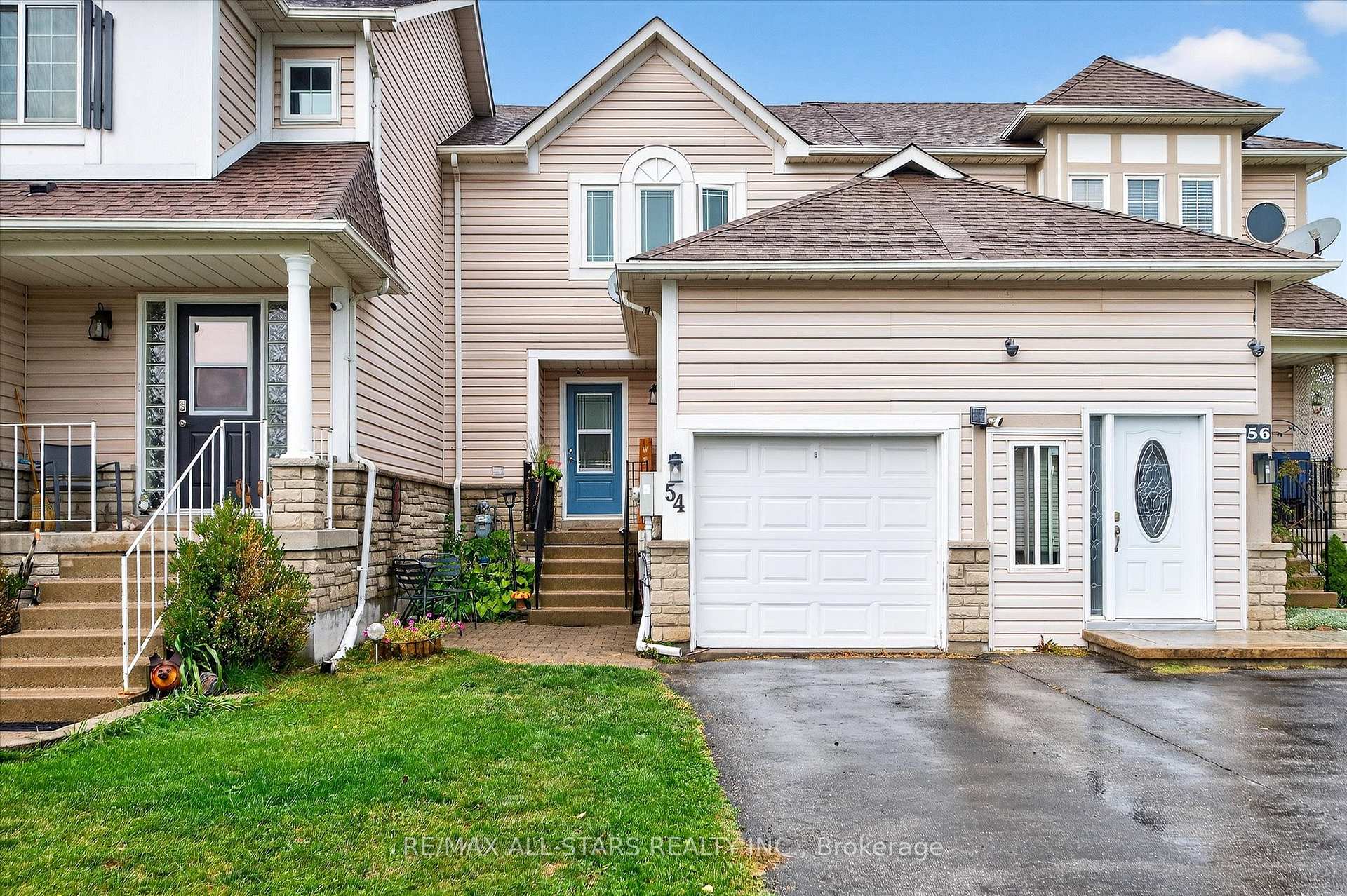 Front of 54 Ivory Court