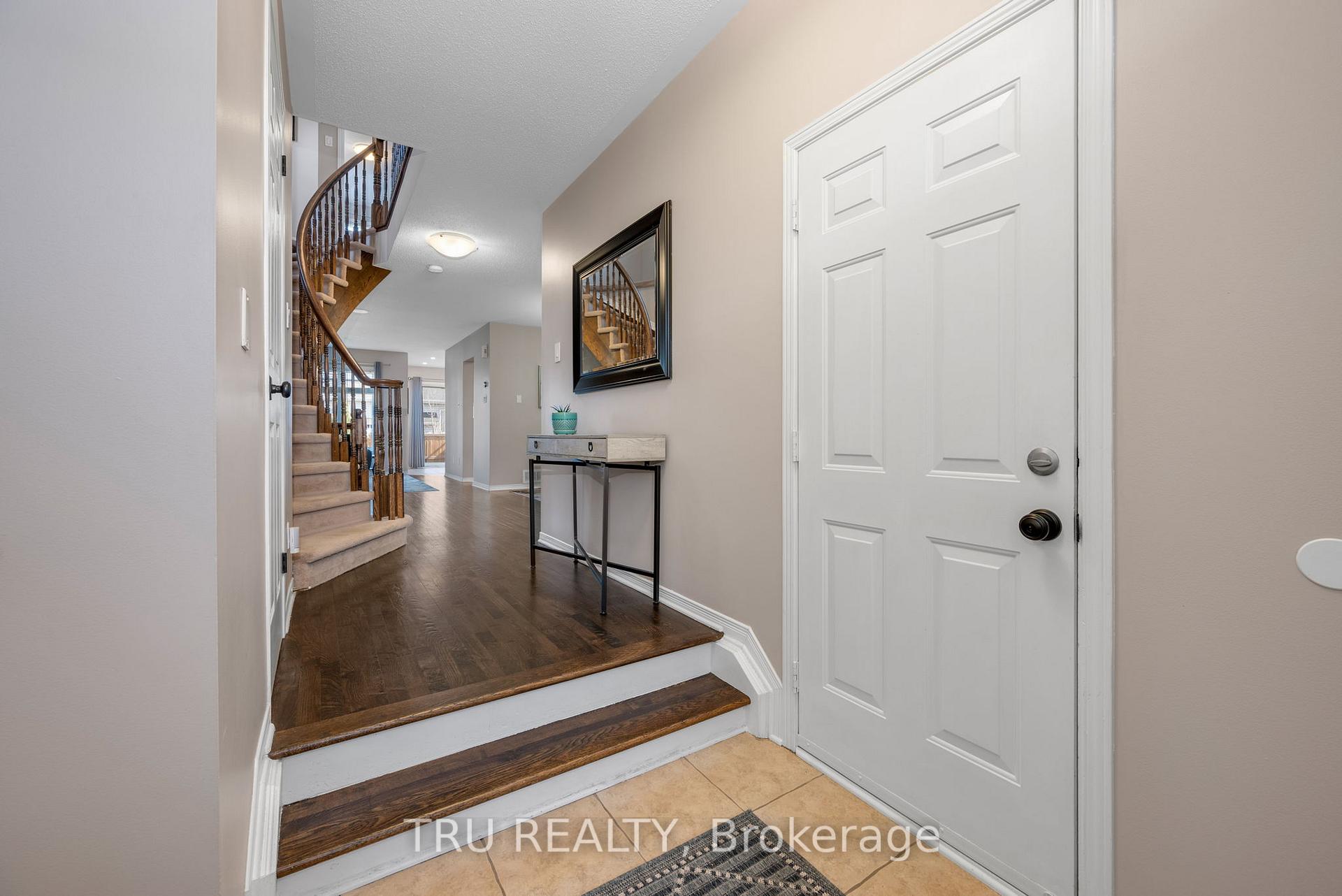 Photo 4 of 105 Deercroft Avenue, Ottawa, Barrhaven - Longfields — HOMEH