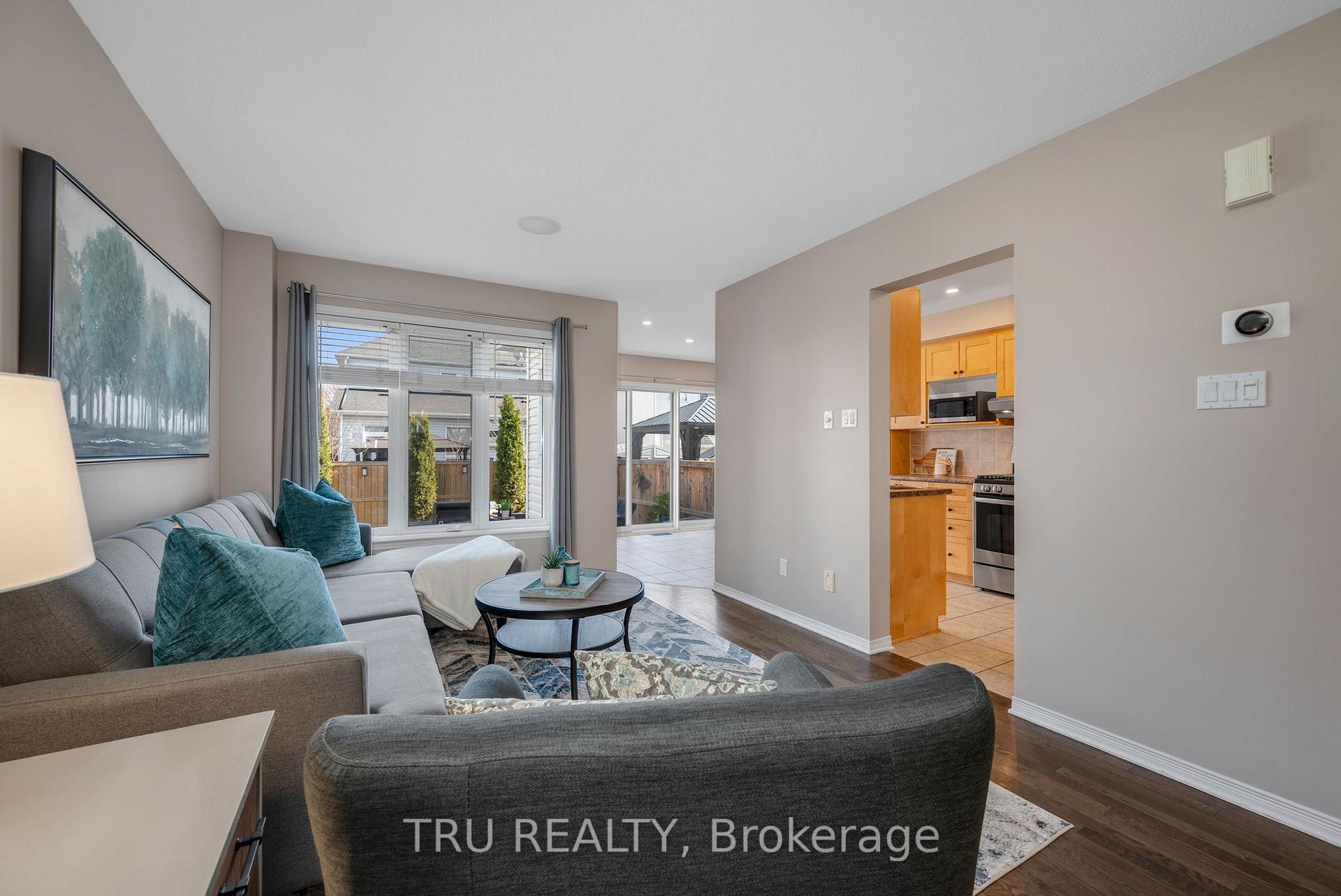 Photo 7 of 105 Deercroft Avenue, Ottawa, Barrhaven - Longfields — HOMEH