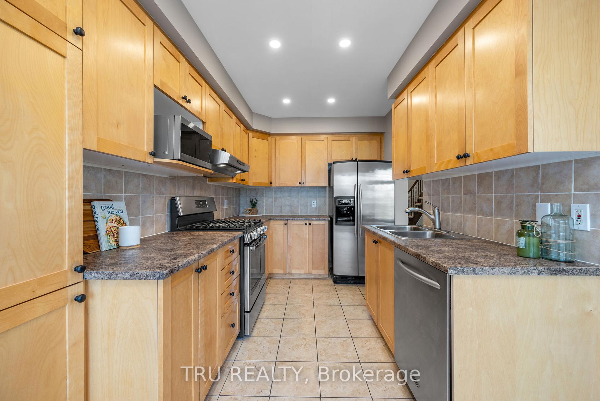 Photo 14 of 105 Deercroft Avenue, Ottawa, Barrhaven - Longfields — HOMEH