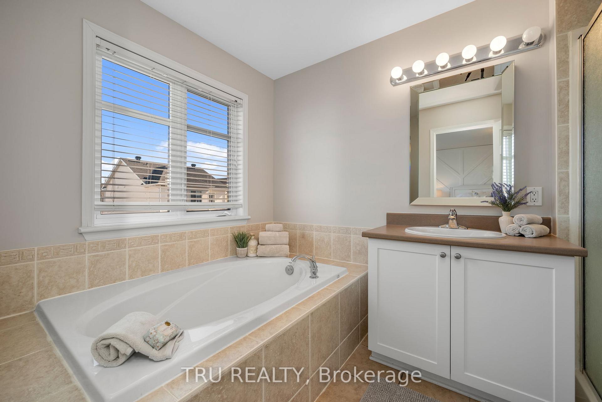 Photo 24 of 105 Deercroft Avenue, Ottawa, Barrhaven - Longfields — HOMEH