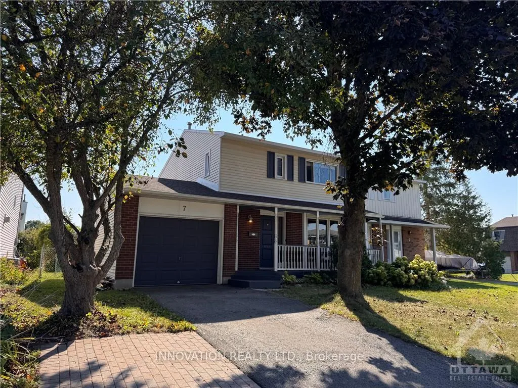 Photo 1 of 7 Exeter Drive, Ottawa, Barrhaven - On the Green — HOMEH