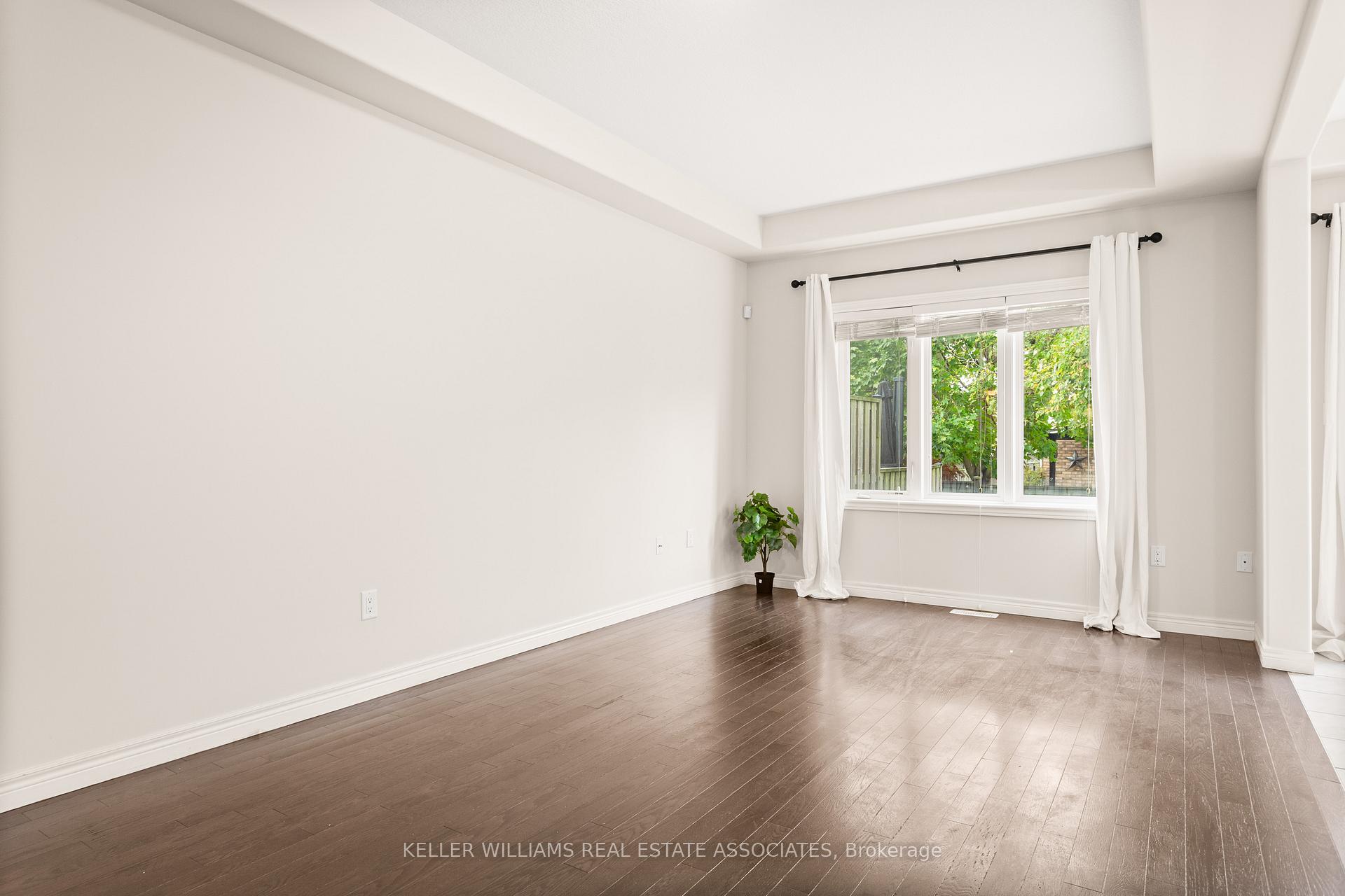 Photo 9 of Unit 33, 6 Chestnut Drive, Grimsby, Grimsby West — HOMEH