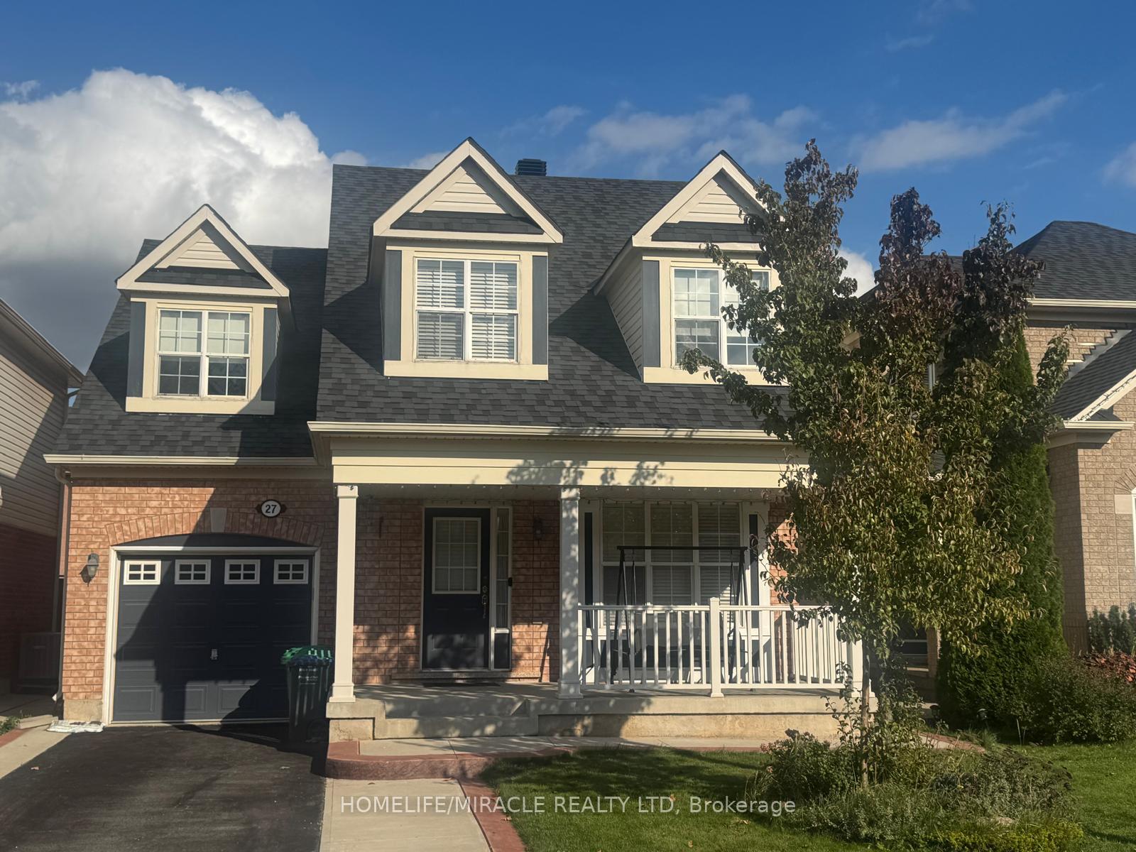 Photo 2 of 27 Pantano Place, Brampton, Credit Valley — HOMEH