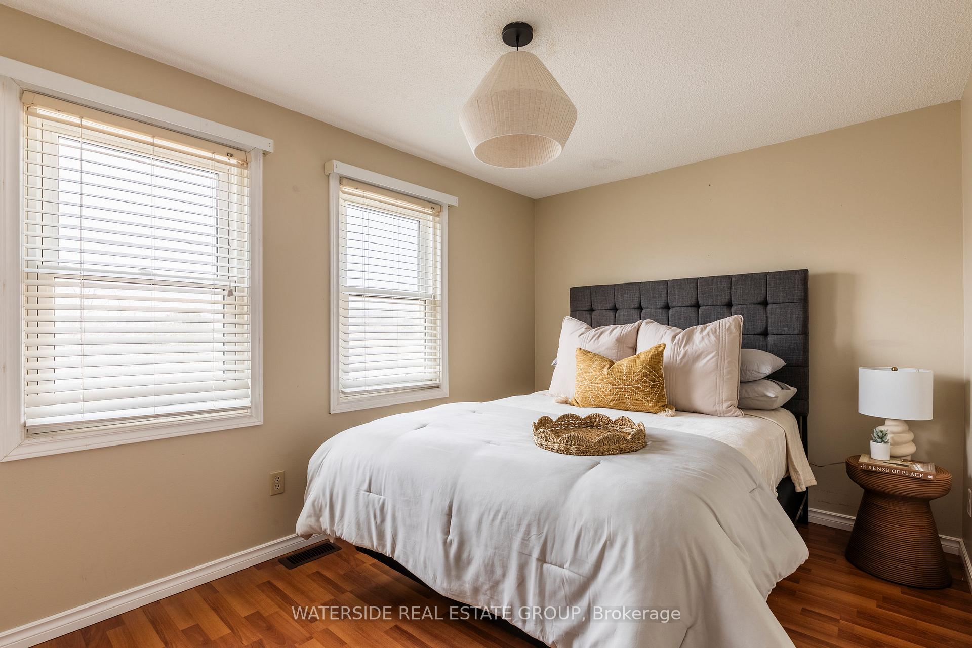 Photo 33 of 3261 Woodcroft Crescent, Burlington, Headon — HOMEH