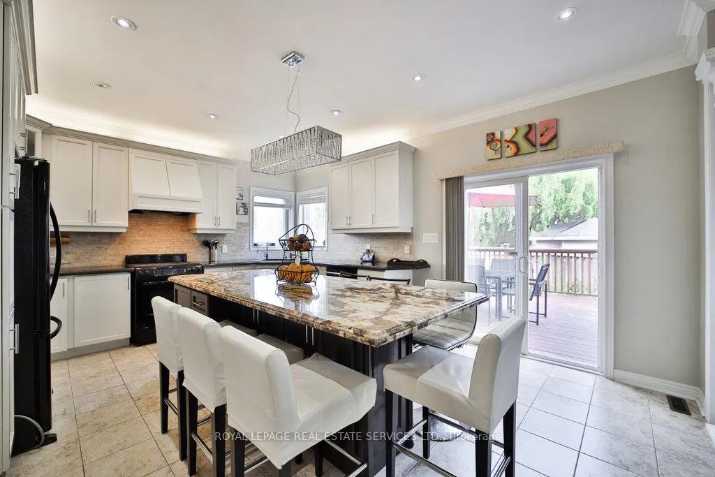 Photo 12 of 44 Game Creek Crescent, Brampton, Northwest Sandalwood Parkway — HOMEH