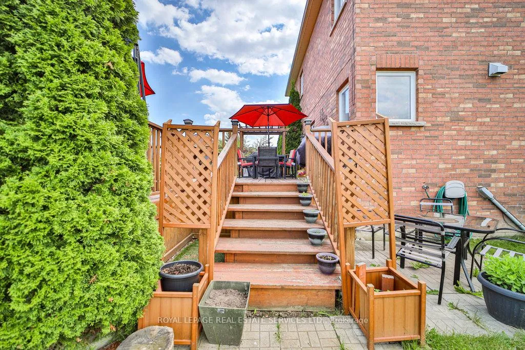 Photo 45 of 44 Game Creek Crescent, Brampton, Northwest Sandalwood Parkway — HOMEH