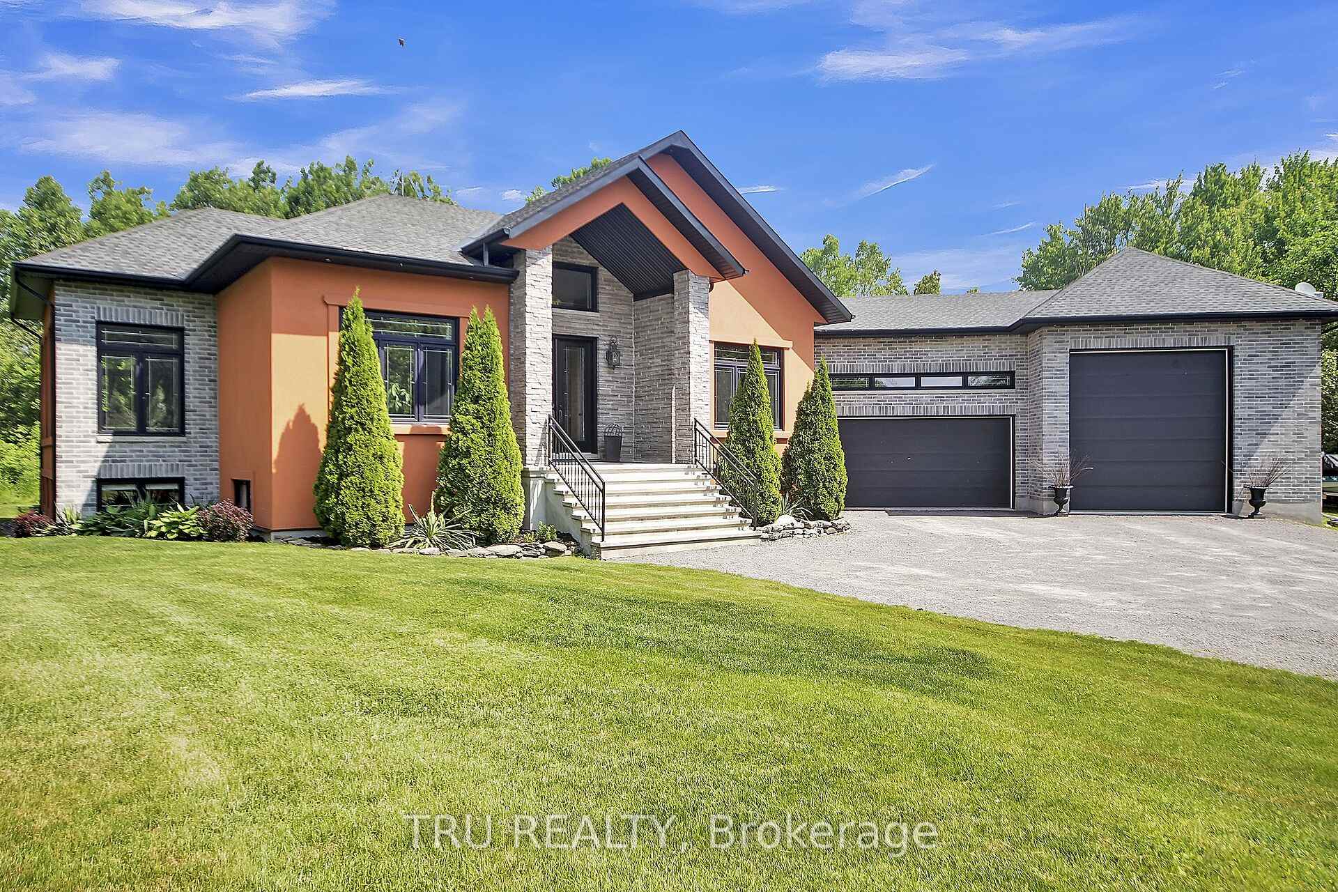 Photo 2 of 7909 Parkway Road, Ottawa, Osgoode Twp North of Reg Rd 6 — HOMEH