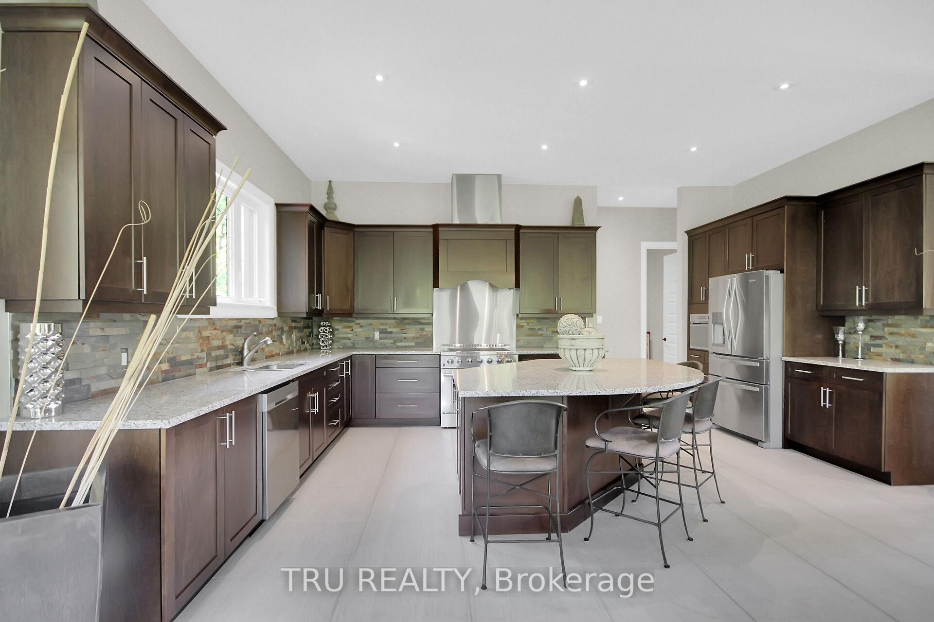 Photo 9 of 7909 Parkway Road, Ottawa, Osgoode Twp North of Reg Rd 6 — HOMEH