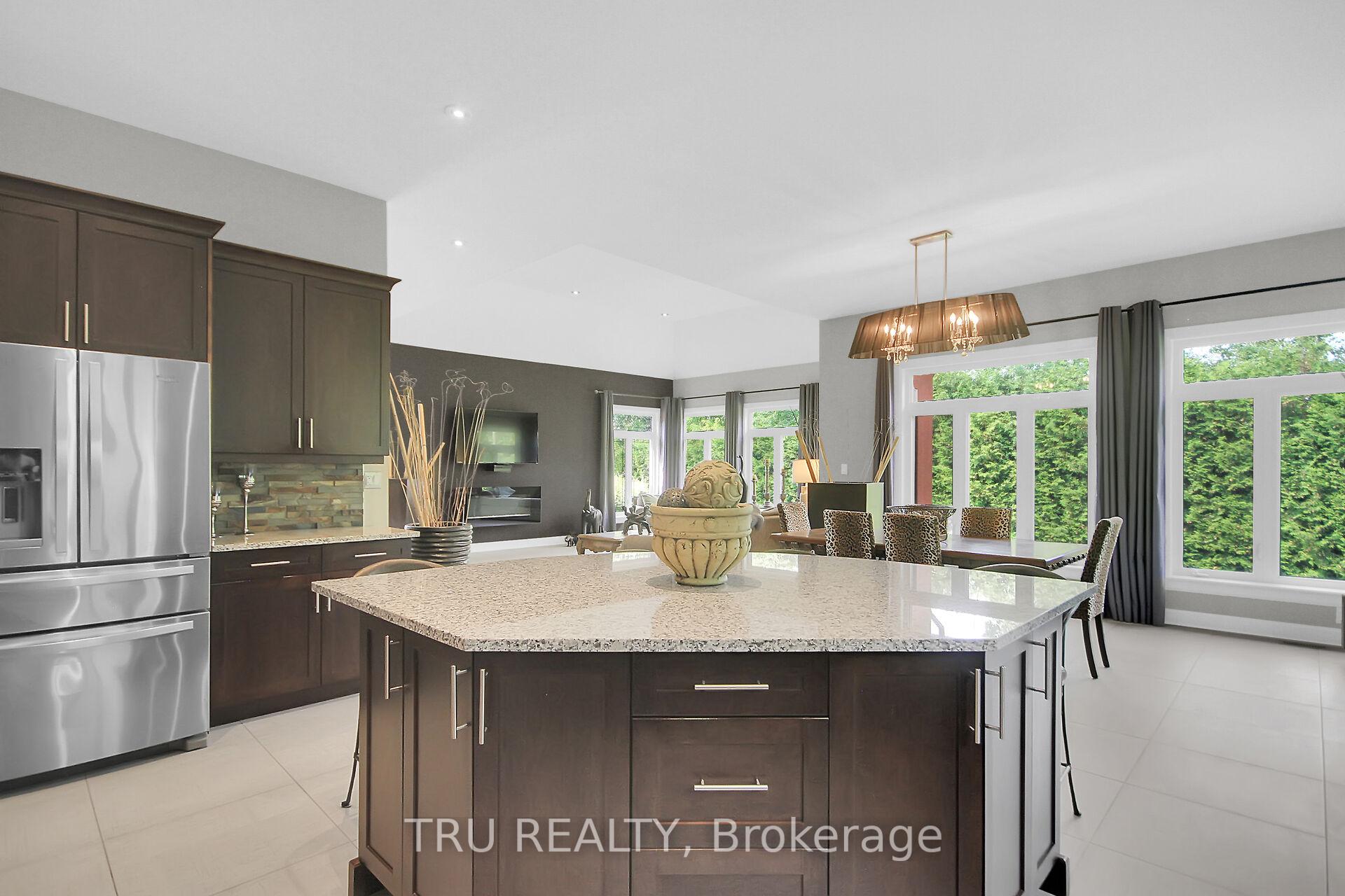 Photo 10 of 7909 Parkway Road, Ottawa, Osgoode Twp North of Reg Rd 6 — HOMEH