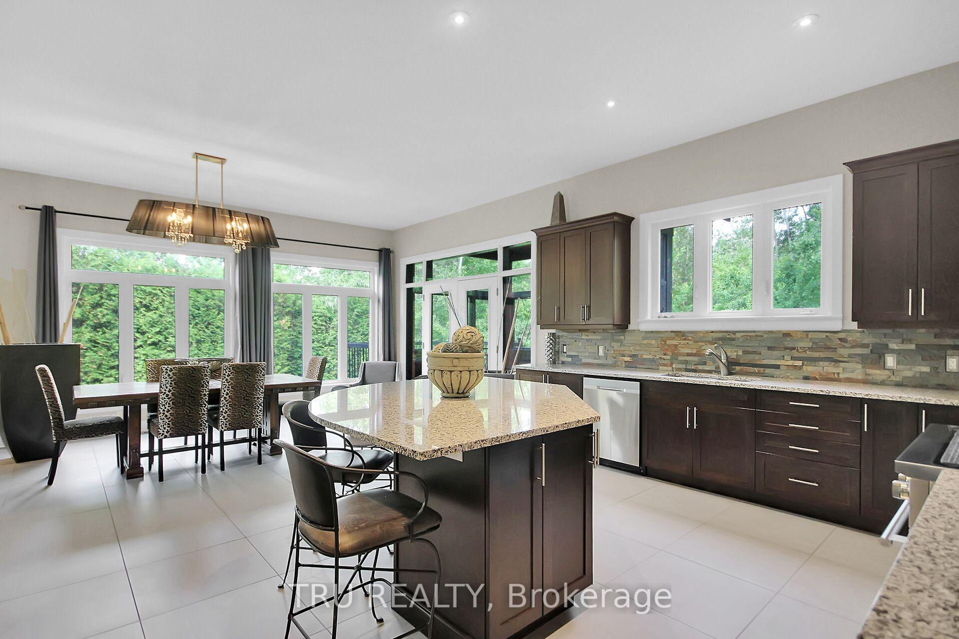 Photo 11 of 7909 Parkway Road, Ottawa, Osgoode Twp North of Reg Rd 6 — HOMEH