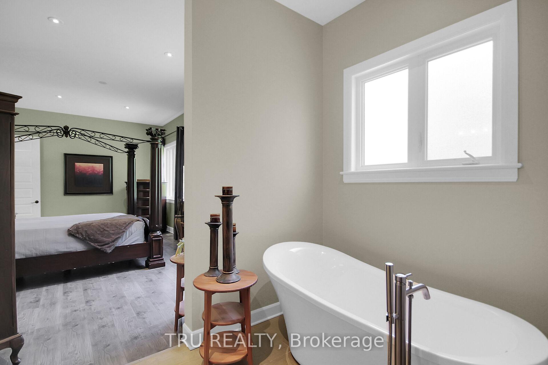 Photo 15 of 7909 Parkway Road, Ottawa, Osgoode Twp North of Reg Rd 6 — HOMEH
