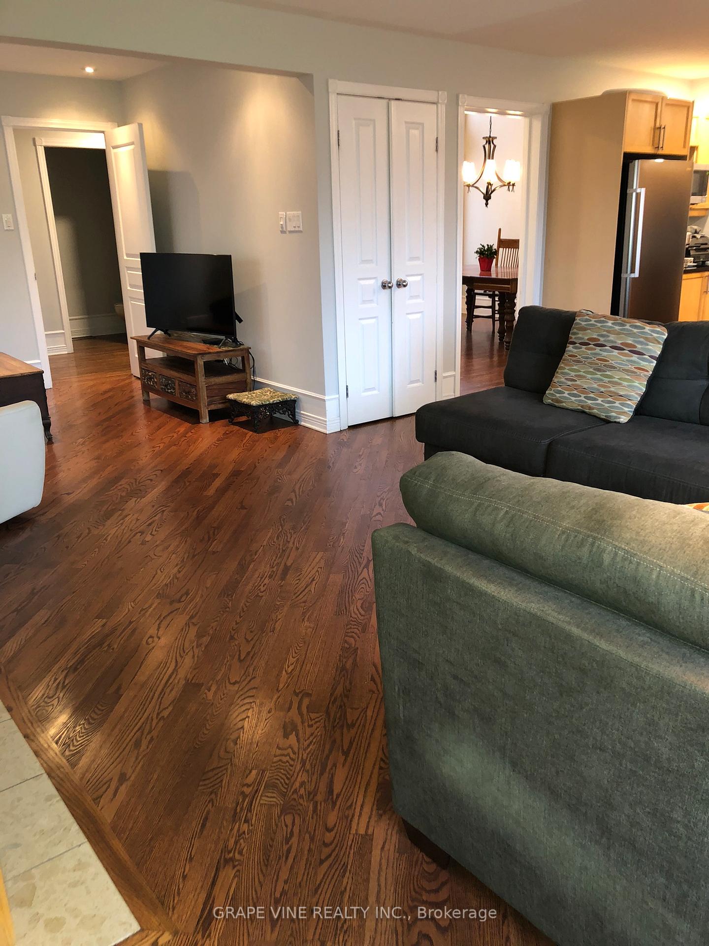 Photo 7 of 1035 Red Spruce Street, Ottawa, Riverside South/Gloucester Glen — HOMEH