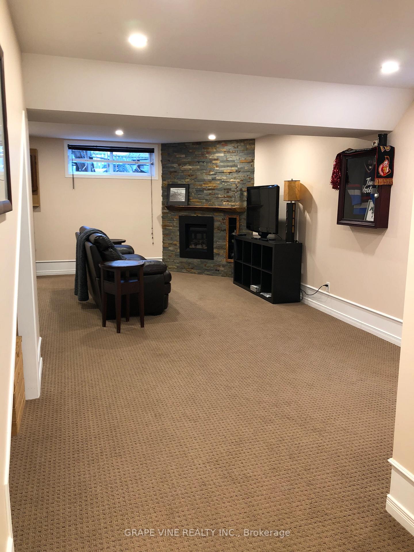 Photo 17 of 1035 Red Spruce Street, Ottawa, Riverside South/Gloucester Glen — HOMEH