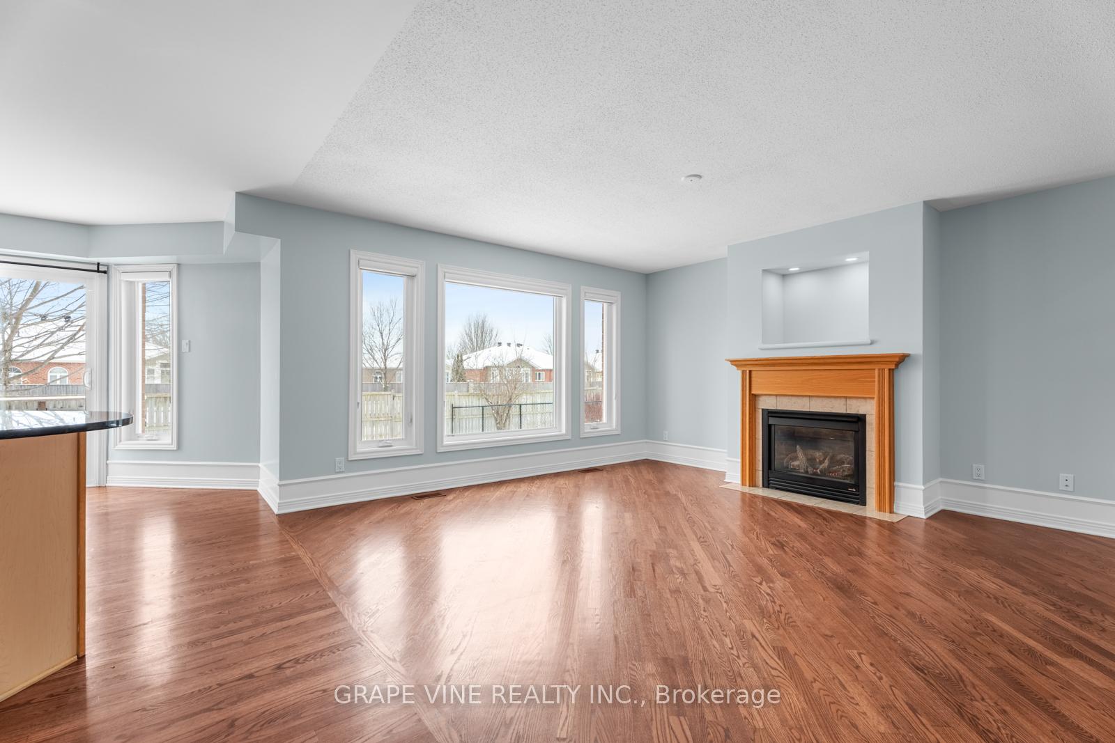 Photo 23 of 1035 Red Spruce Street, Ottawa, Riverside South/Gloucester Glen — HOMEH