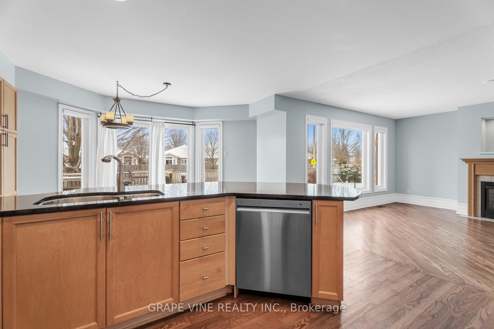 Photo 28 of 1035 Red Spruce Street, Ottawa, Riverside South/Gloucester Glen — HOMEH