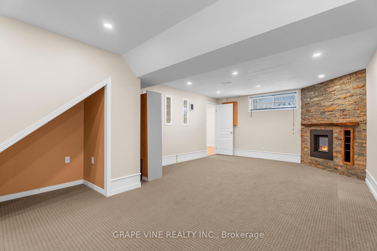 Photo 35 of 1035 Red Spruce Street, Ottawa, Riverside South/Gloucester Glen — HOMEH