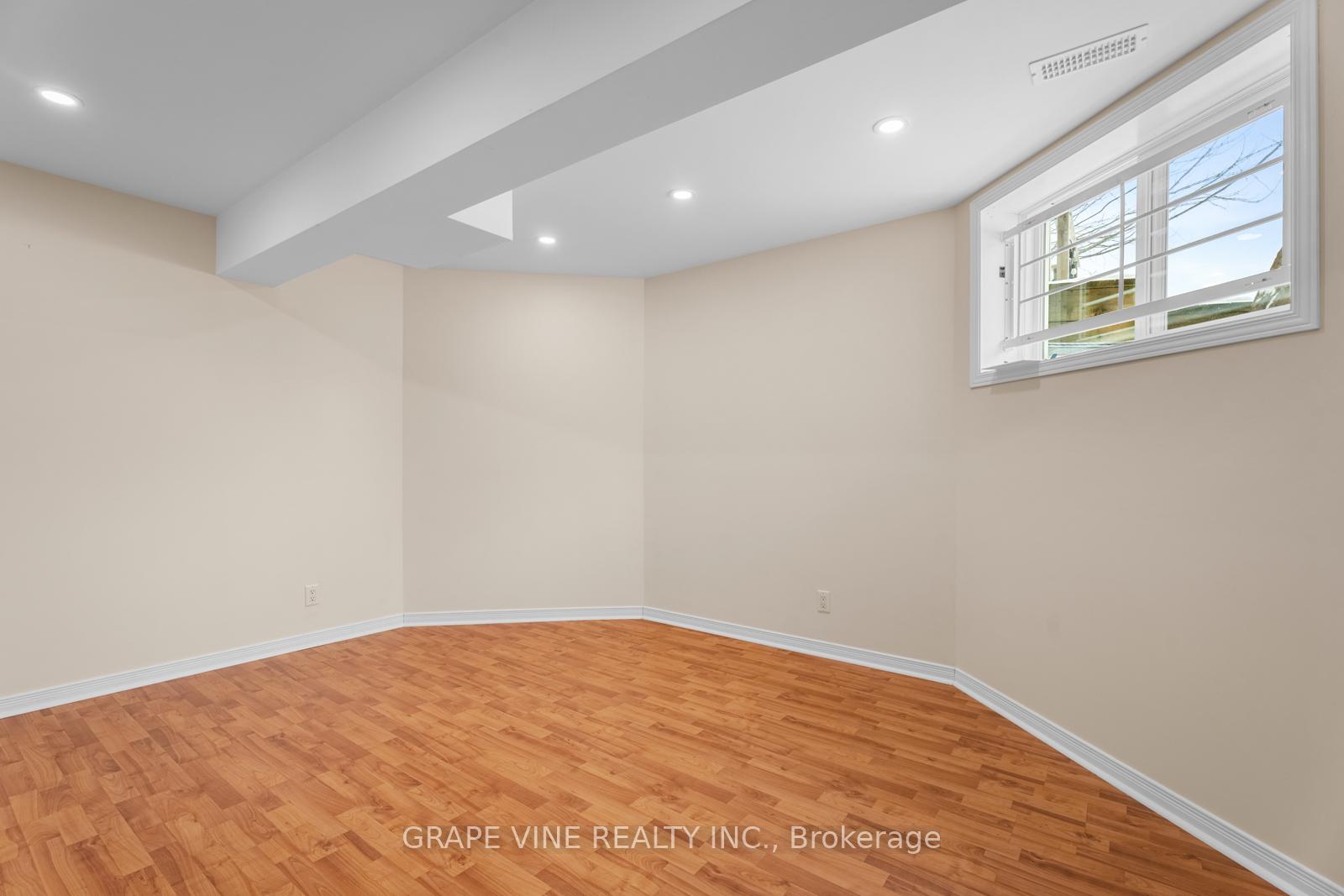 Photo 37 of 1035 Red Spruce Street, Ottawa, Riverside South/Gloucester Glen — HOMEH