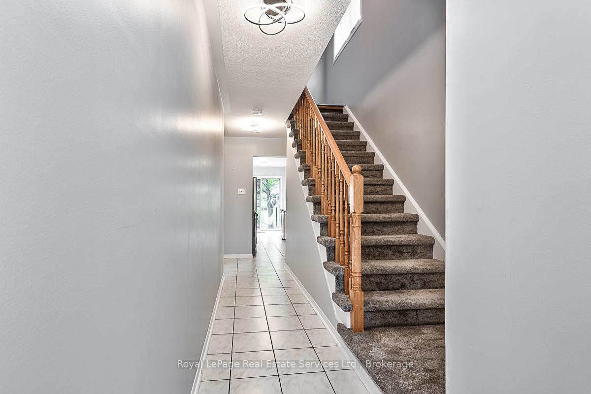Photo 4 of 5148 Silvercreek Drive, Burlington, Uptown — HOMEH