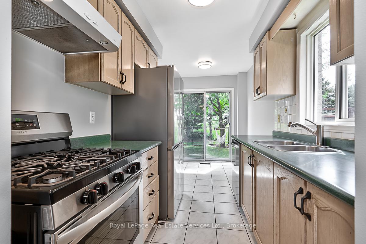 Photo 7 of 5148 Silvercreek Drive, Burlington, Uptown — HOMEH
