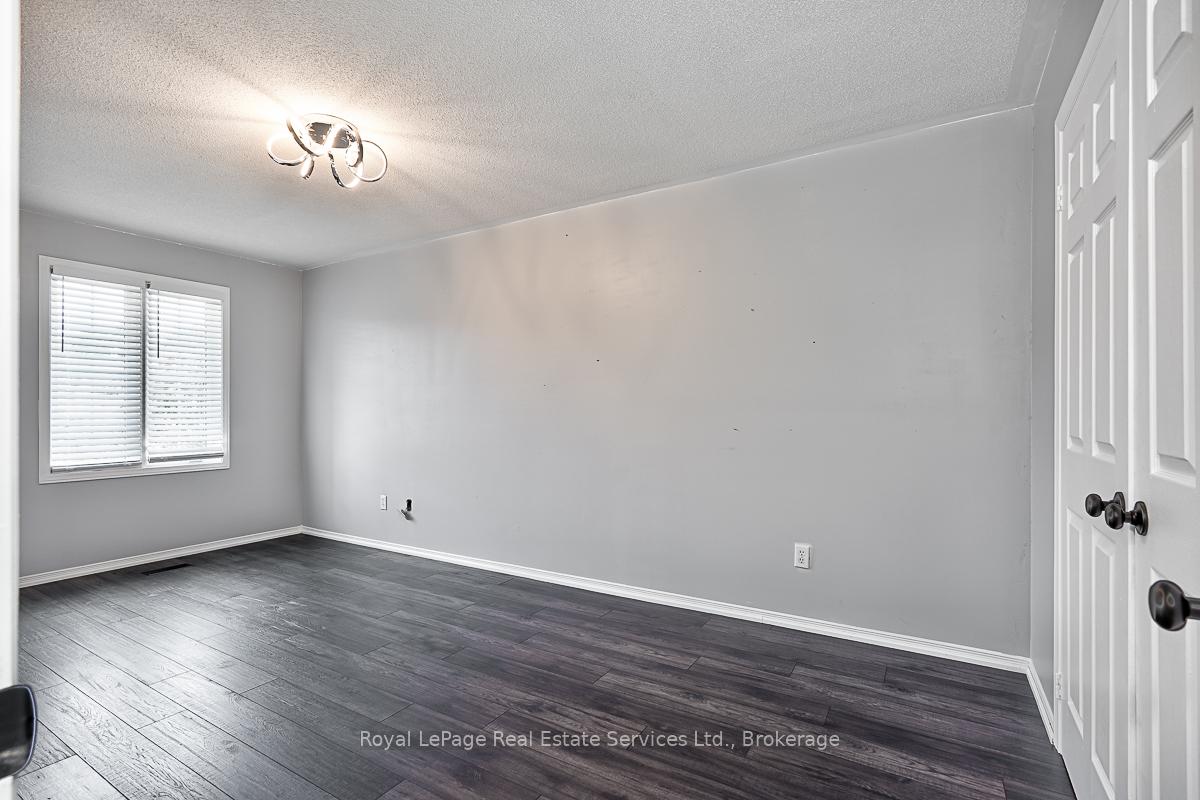 Photo 13 of 5148 Silvercreek Drive, Burlington, Uptown — HOMEH
