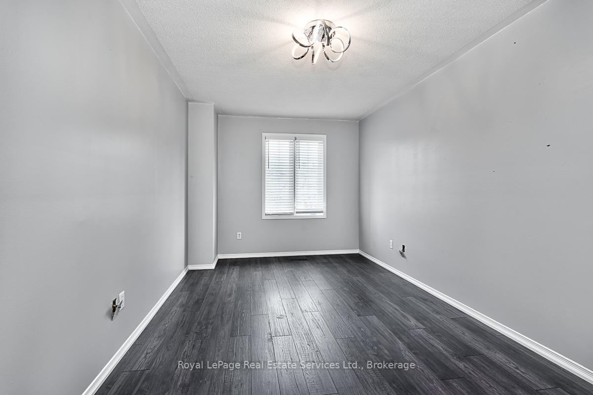 Photo 14 of 5148 Silvercreek Drive, Burlington, Uptown — HOMEH