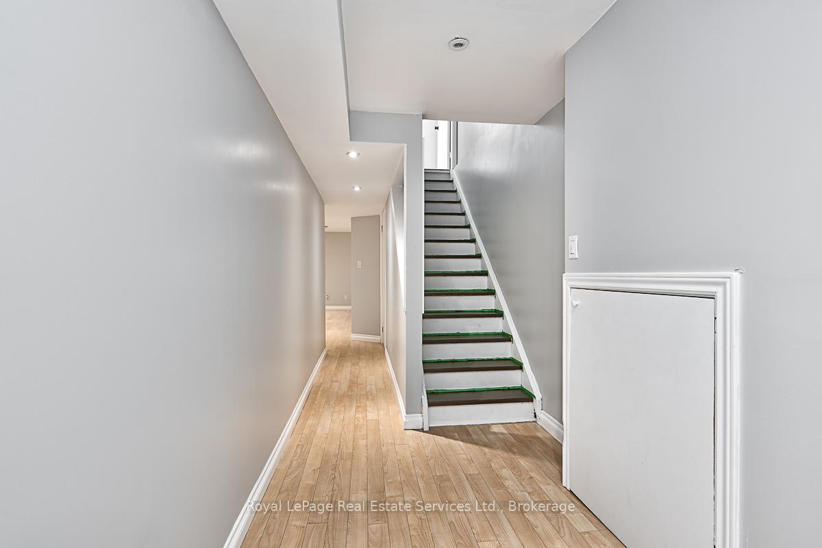 Photo 19 of 5148 Silvercreek Drive, Burlington, Uptown — HOMEH
