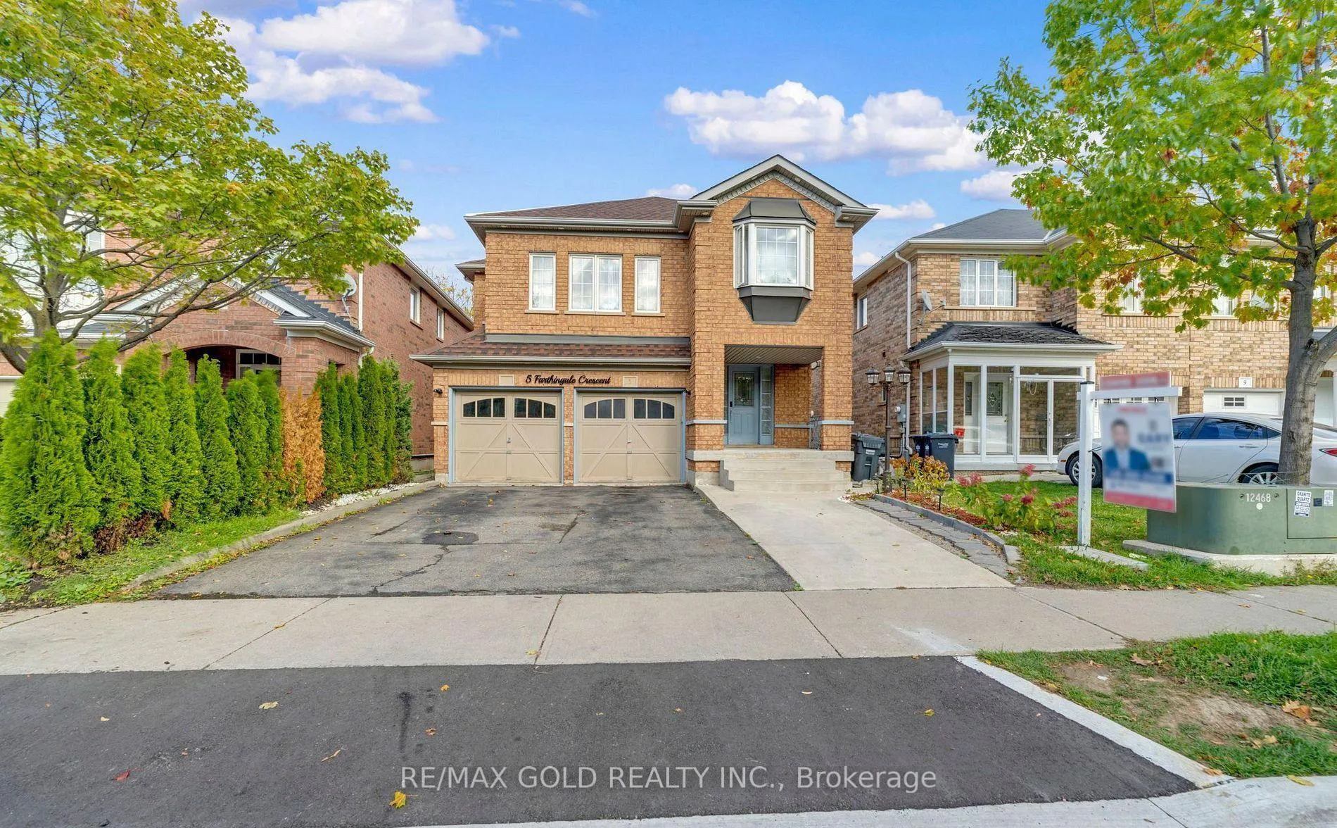 Front of 5 Farthingale Crescent