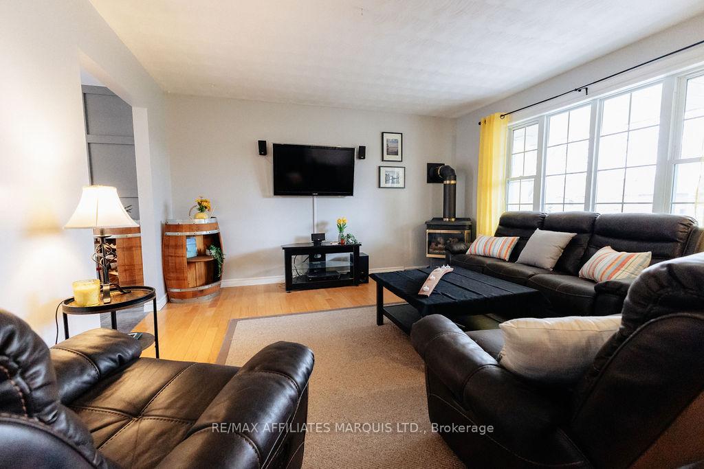 Photo 5 of 2423 Edgar Street, Cornwall — HOMEH