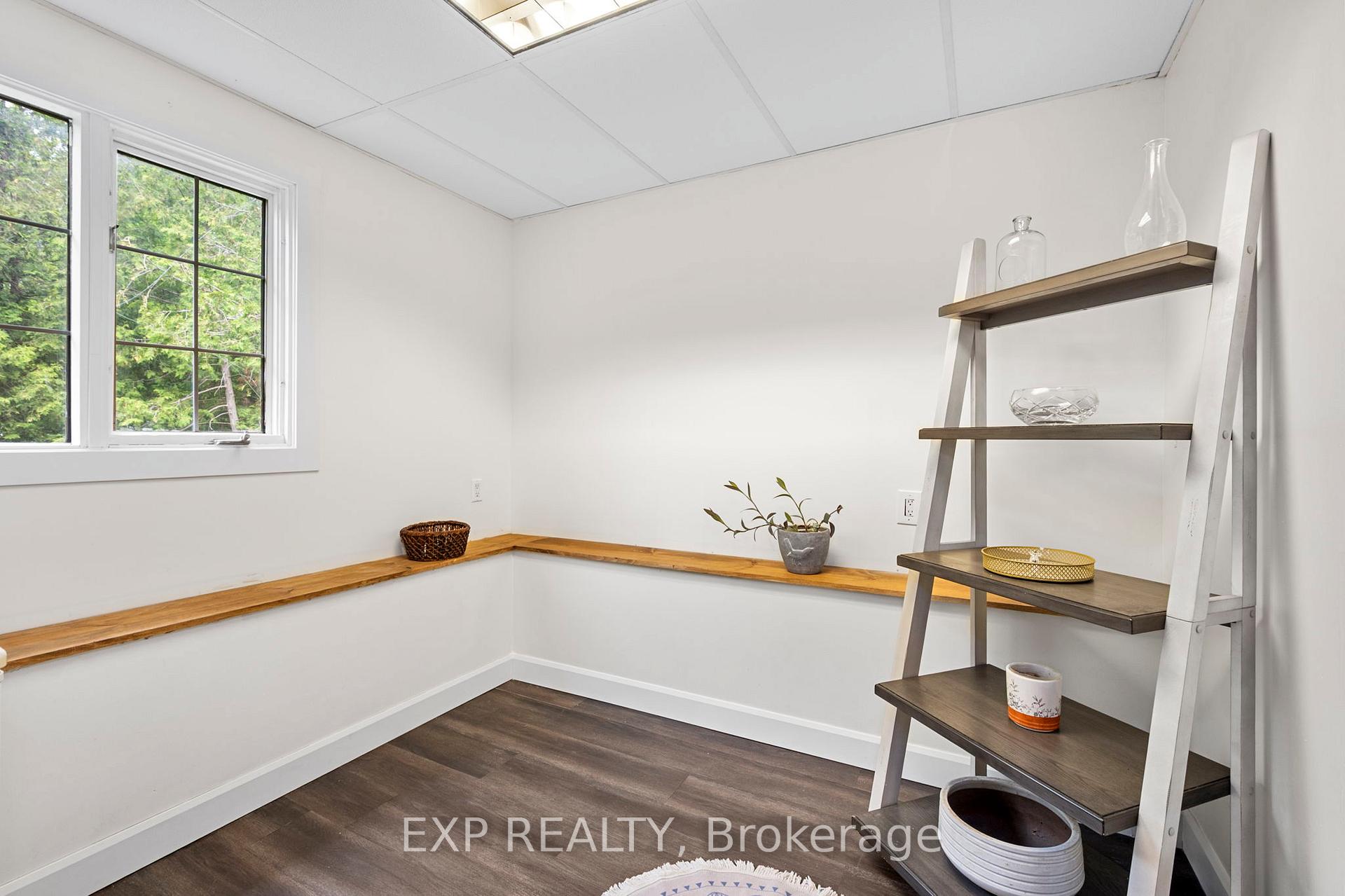 Photo 18 of 75 Brook Crescent, Georgina, Pefferlaw — HOMEH
