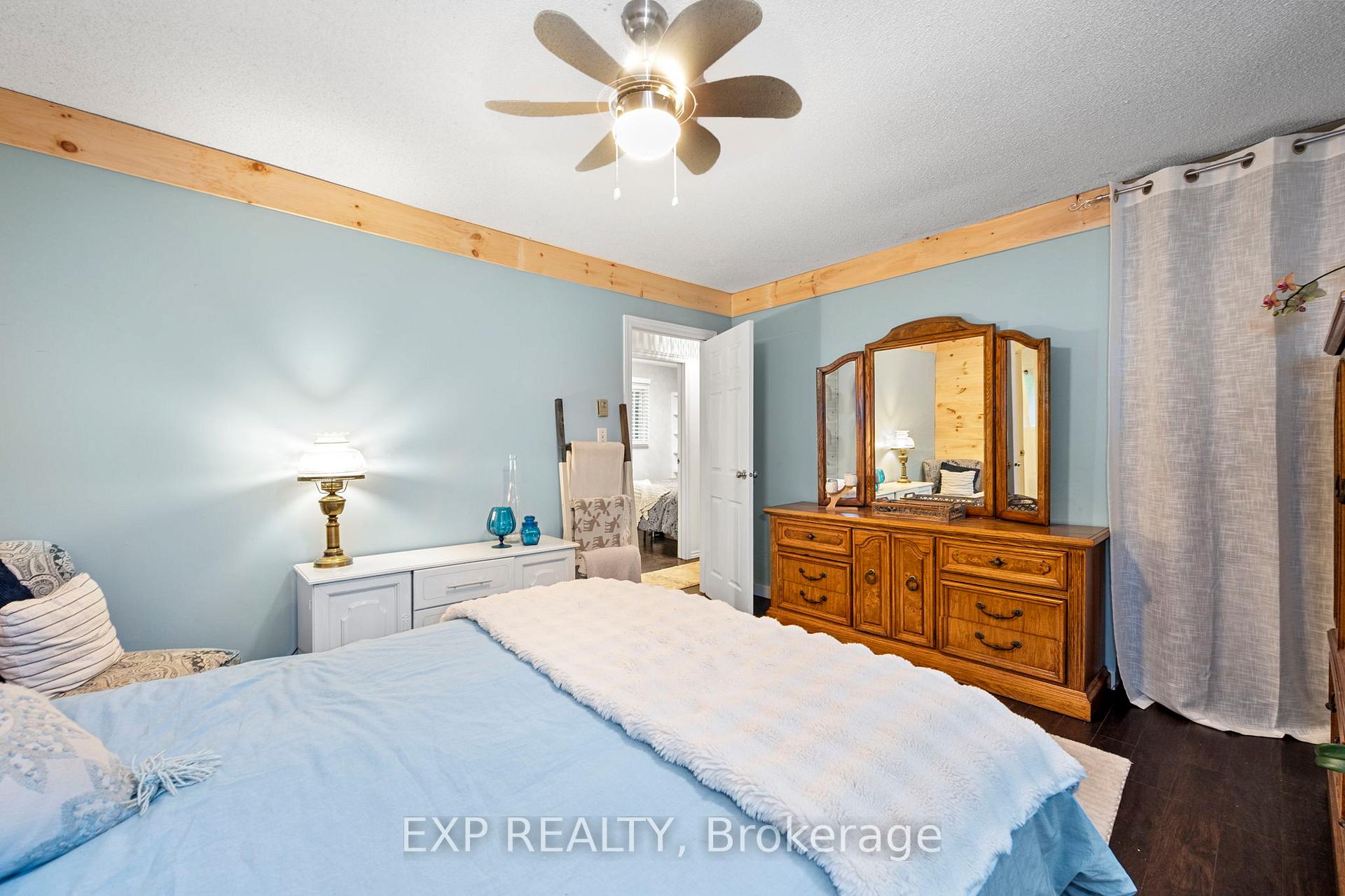 Photo 21 of 75 Brook Crescent, Georgina, Pefferlaw — HOMEH