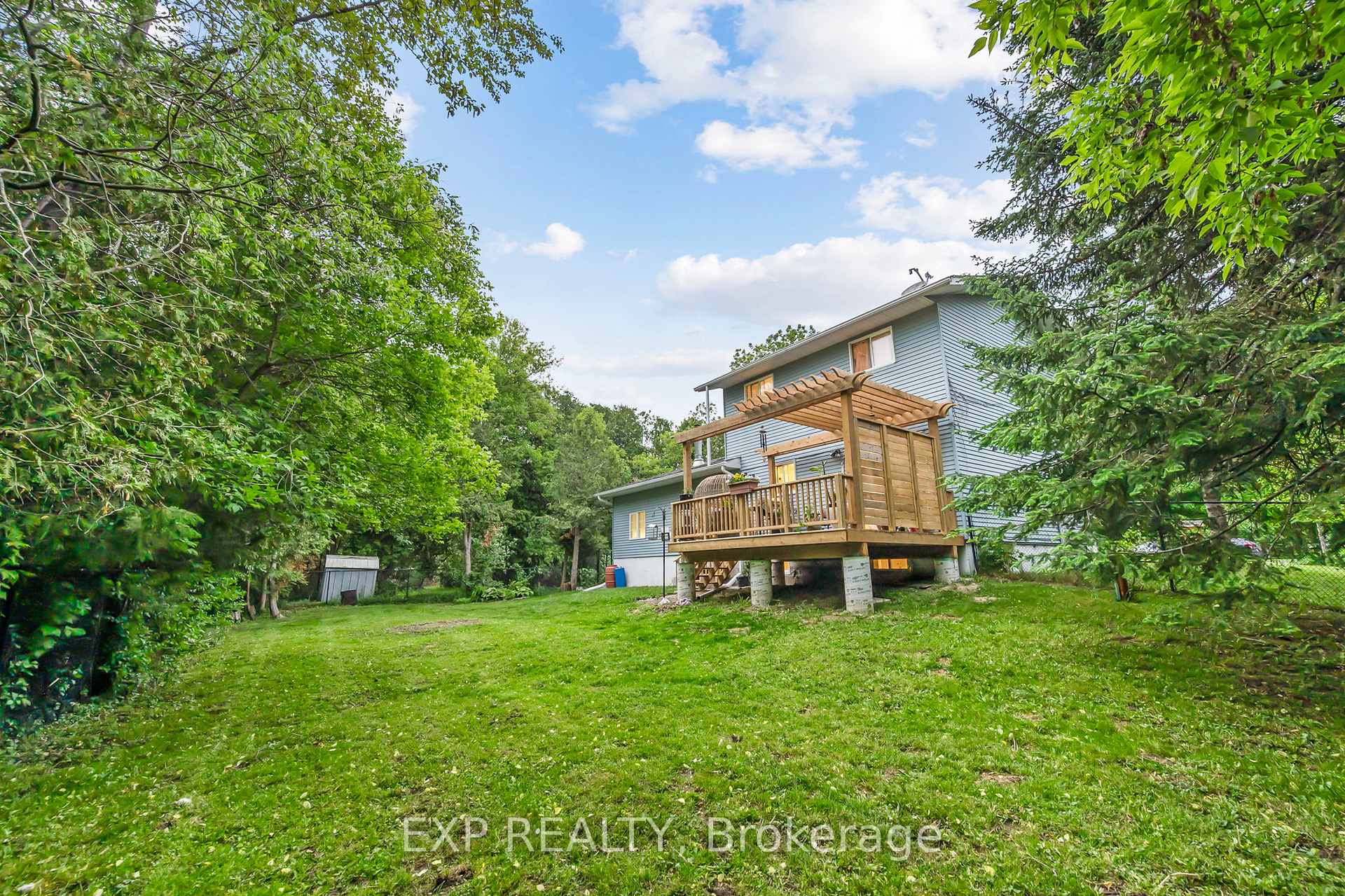 Photo 34 of 75 Brook Crescent, Georgina, Pefferlaw — HOMEH