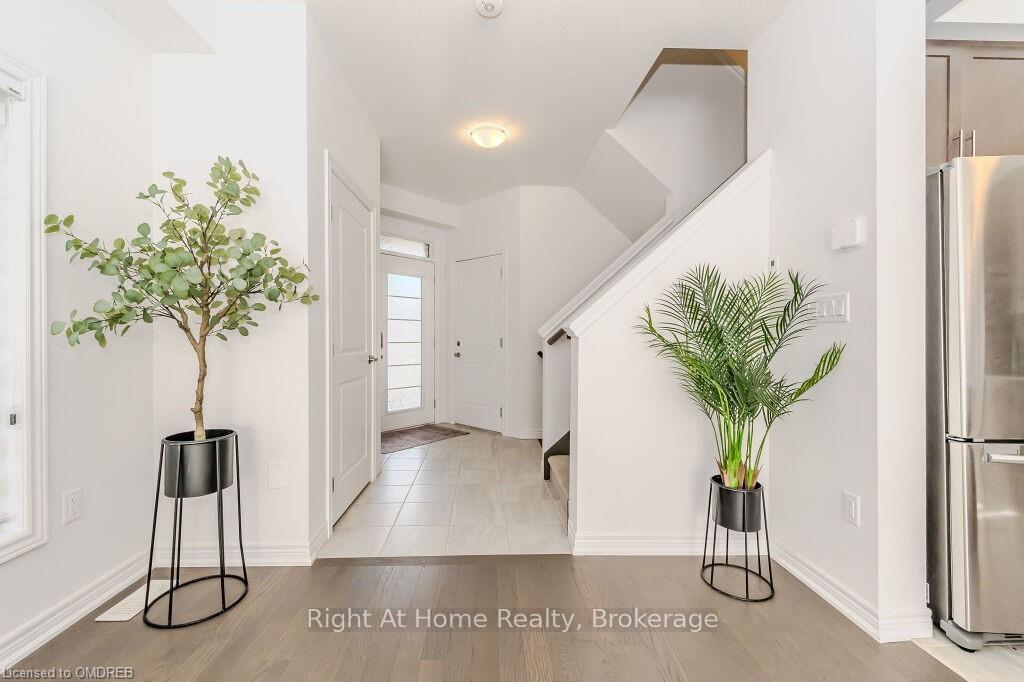 Photo 11 of 31 Baker Lane, Brant — HOMEH