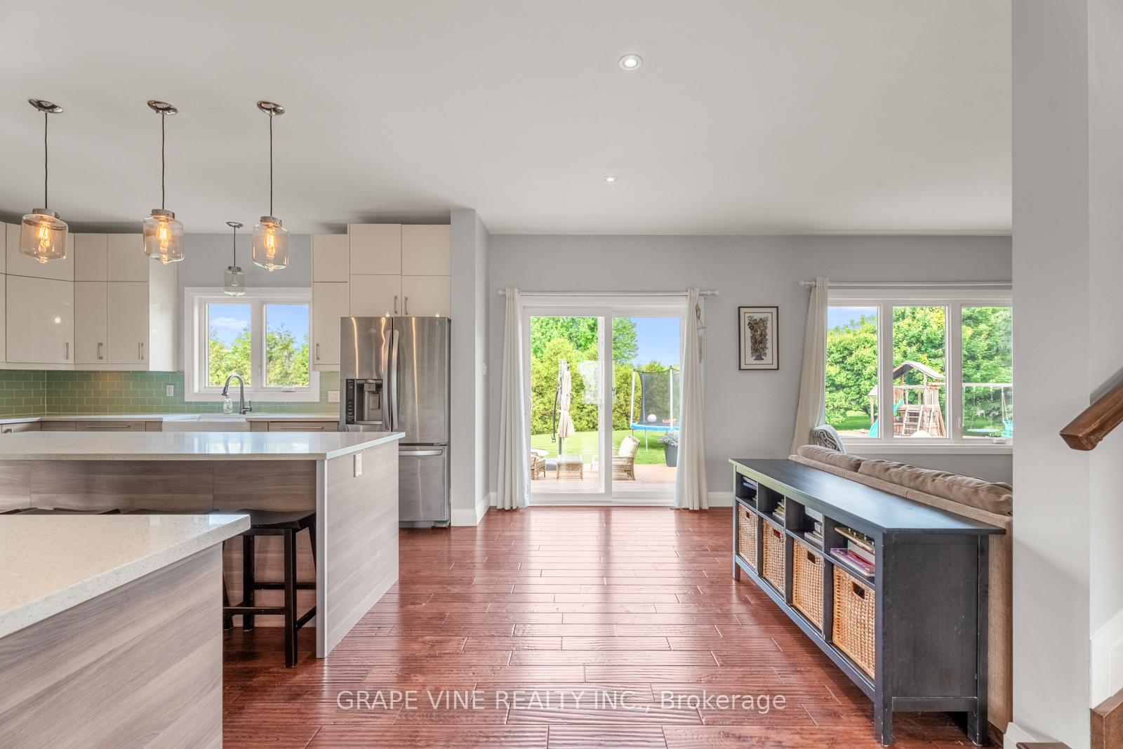 Photo 10 of 8055 Craig Farm Drive, Ottawa, Metcalfe — HOMEH