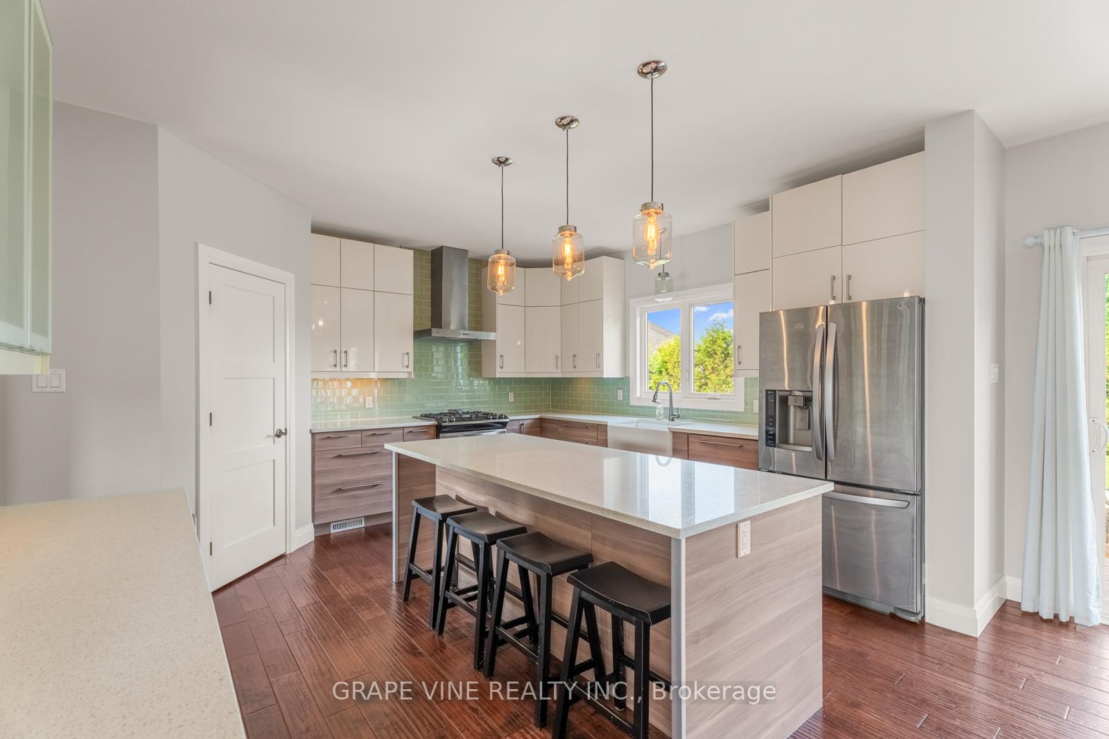 Photo 11 of 8055 Craig Farm Drive, Ottawa, Metcalfe — HOMEH