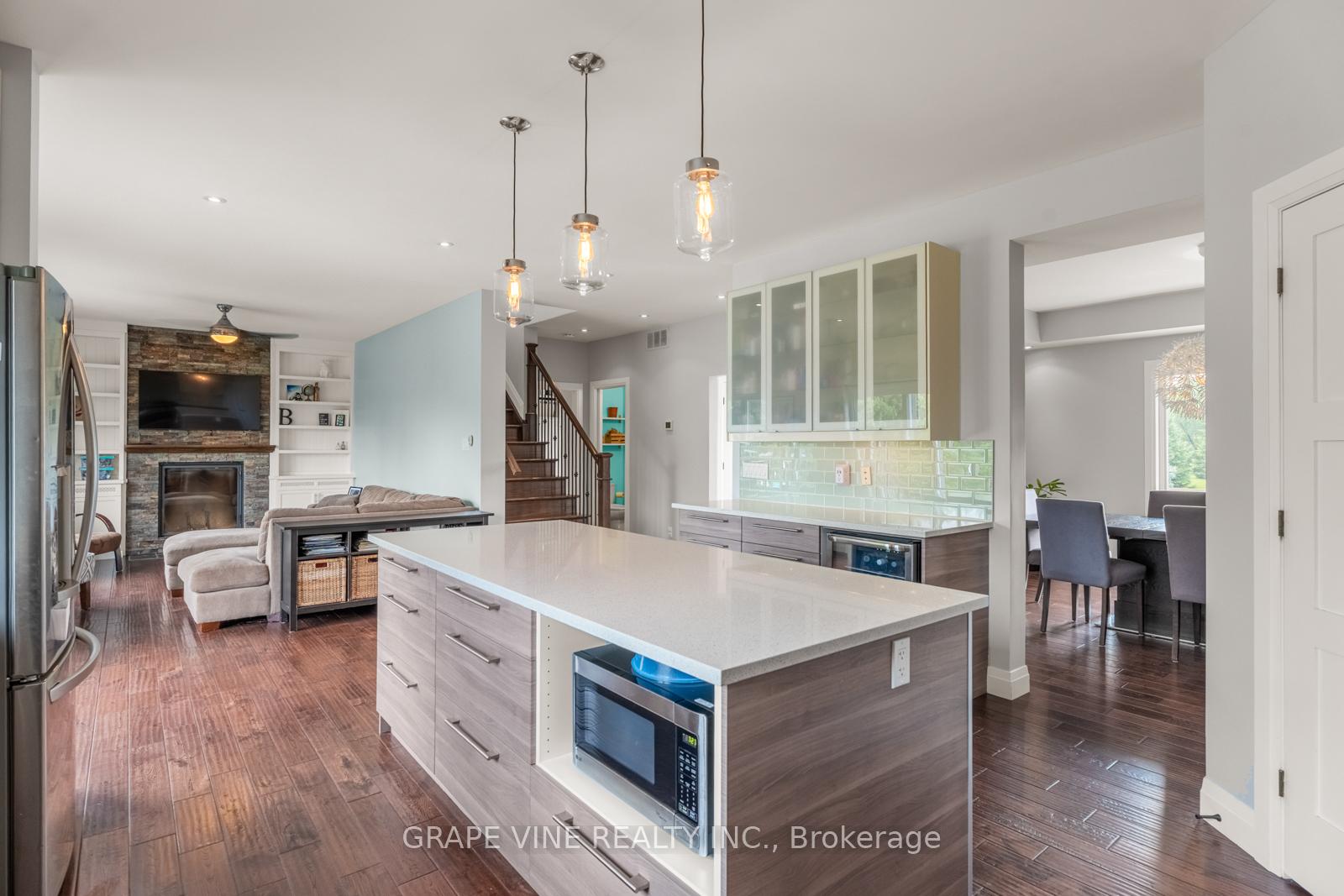 Photo 16 of 8055 Craig Farm Drive, Ottawa, Metcalfe — HOMEH