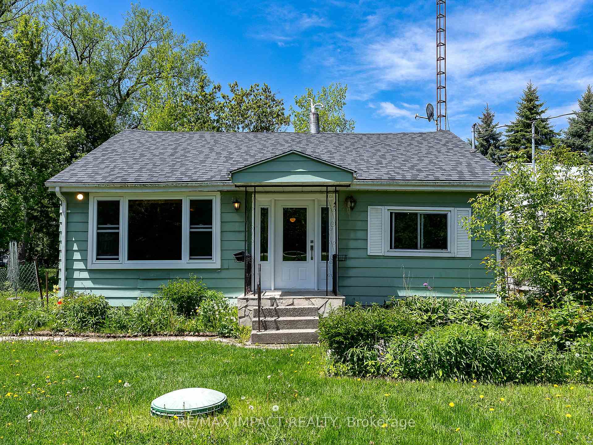 Front of 5372 Young Street