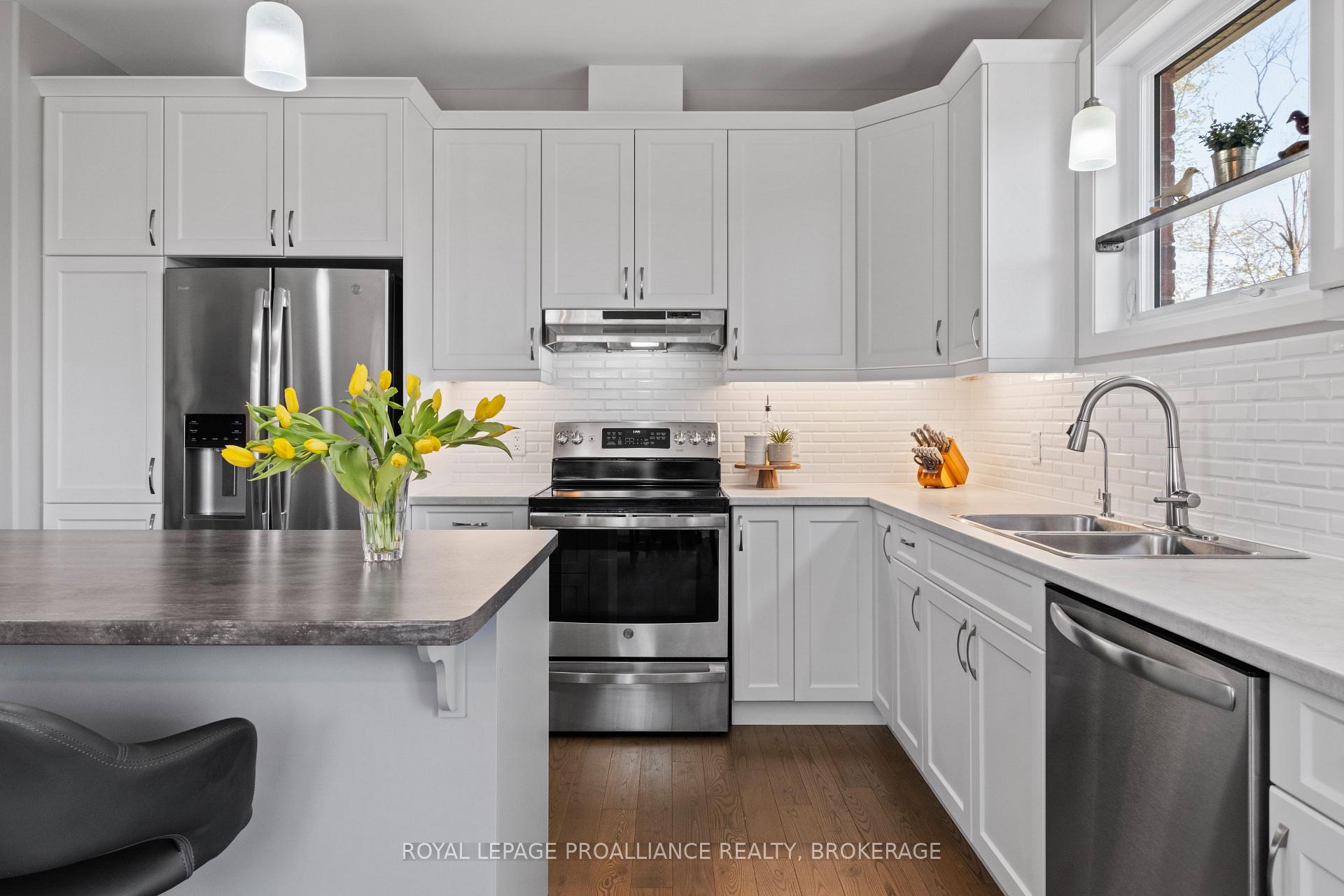 Photo 12 of 4470 Larry York Road, Frontenac, Frontenac South — HOMEH