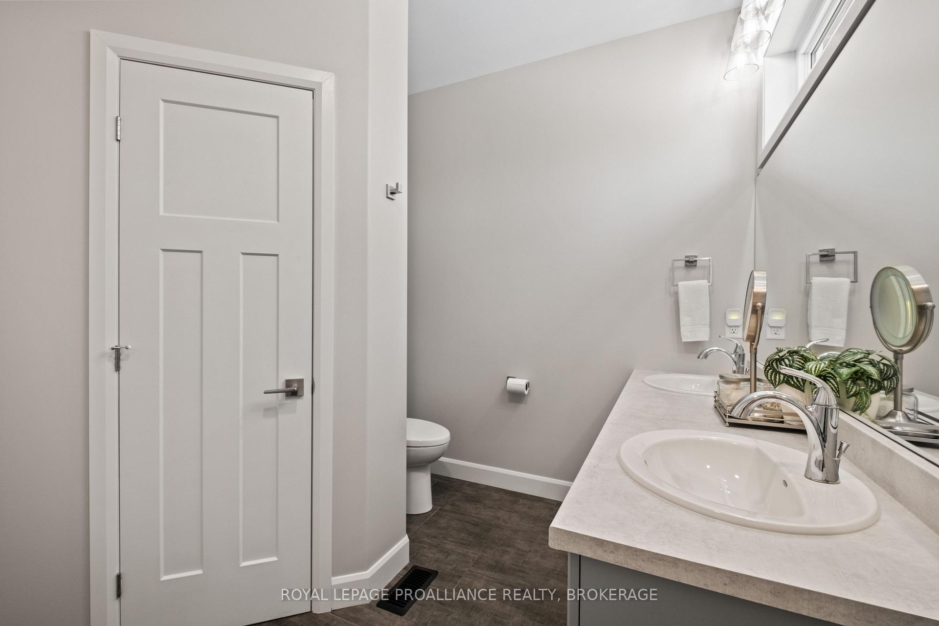 Photo 26 of 4470 Larry York Road, Frontenac, Frontenac South — HOMEH