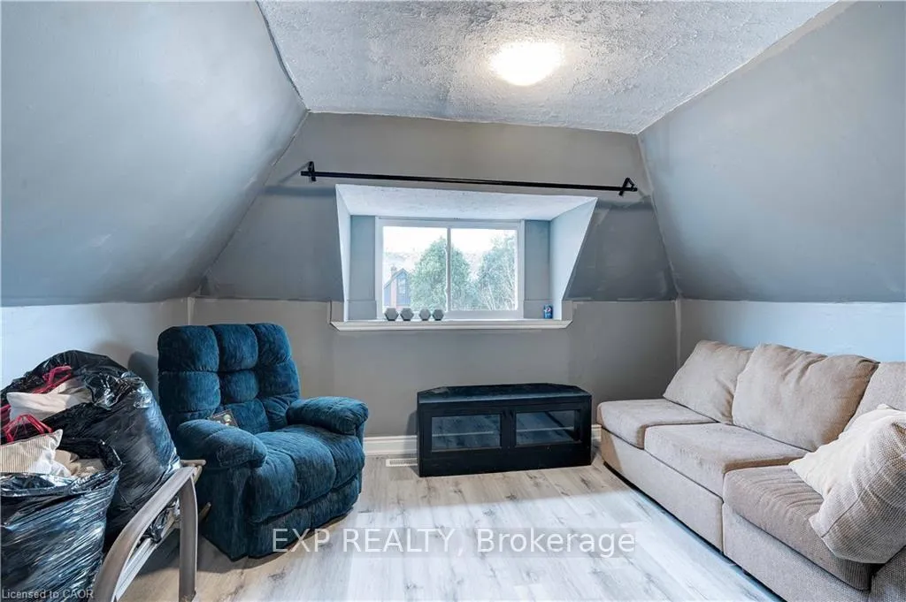 Photo 95 of Unit Upper, 24 Avalon Place, Hamilton, Gibson — HOMEH