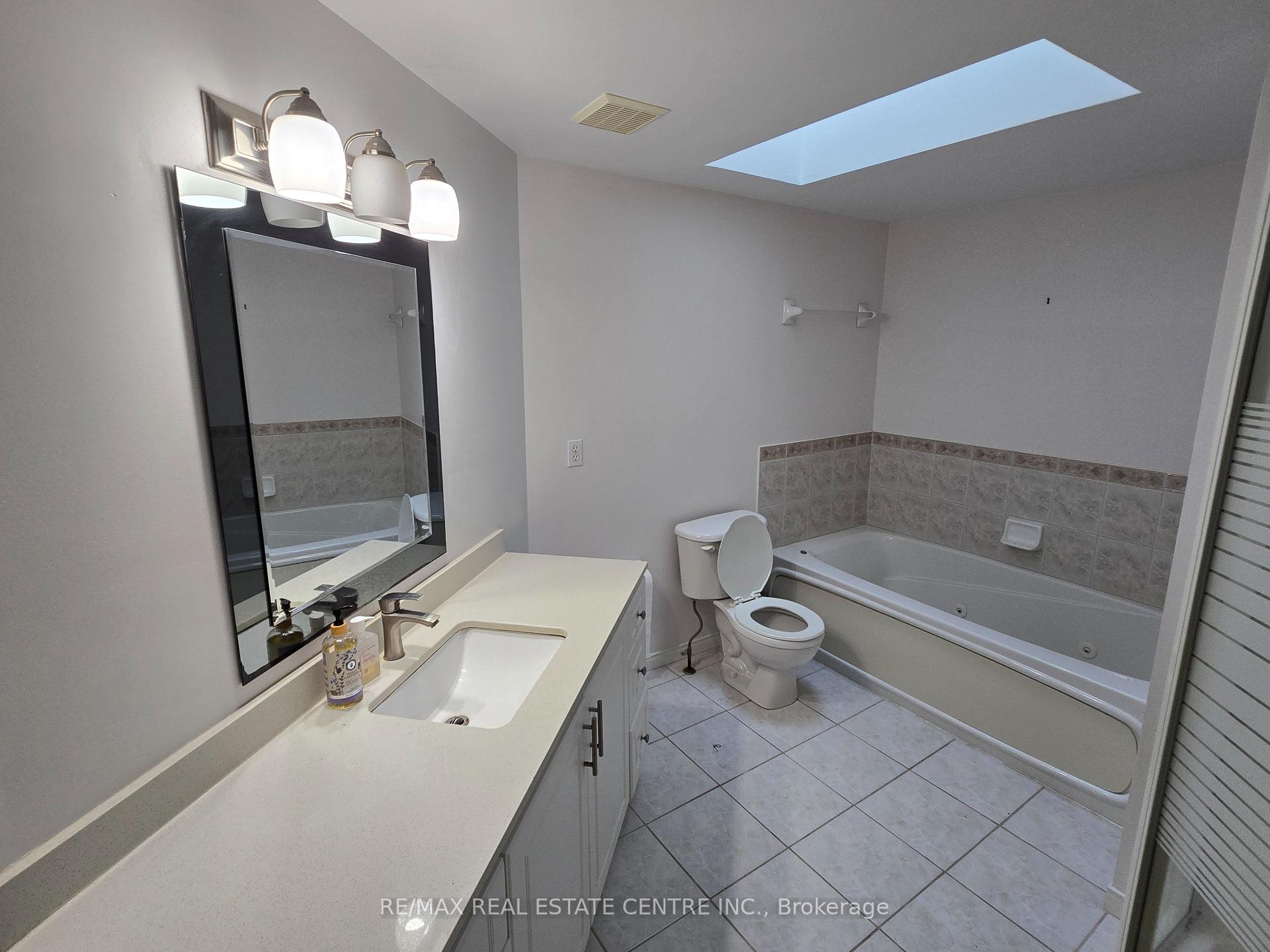 Photo 6 of 84 Marsh Crescent, Guelph, Pineridge/Westminster Woods — HOMEH